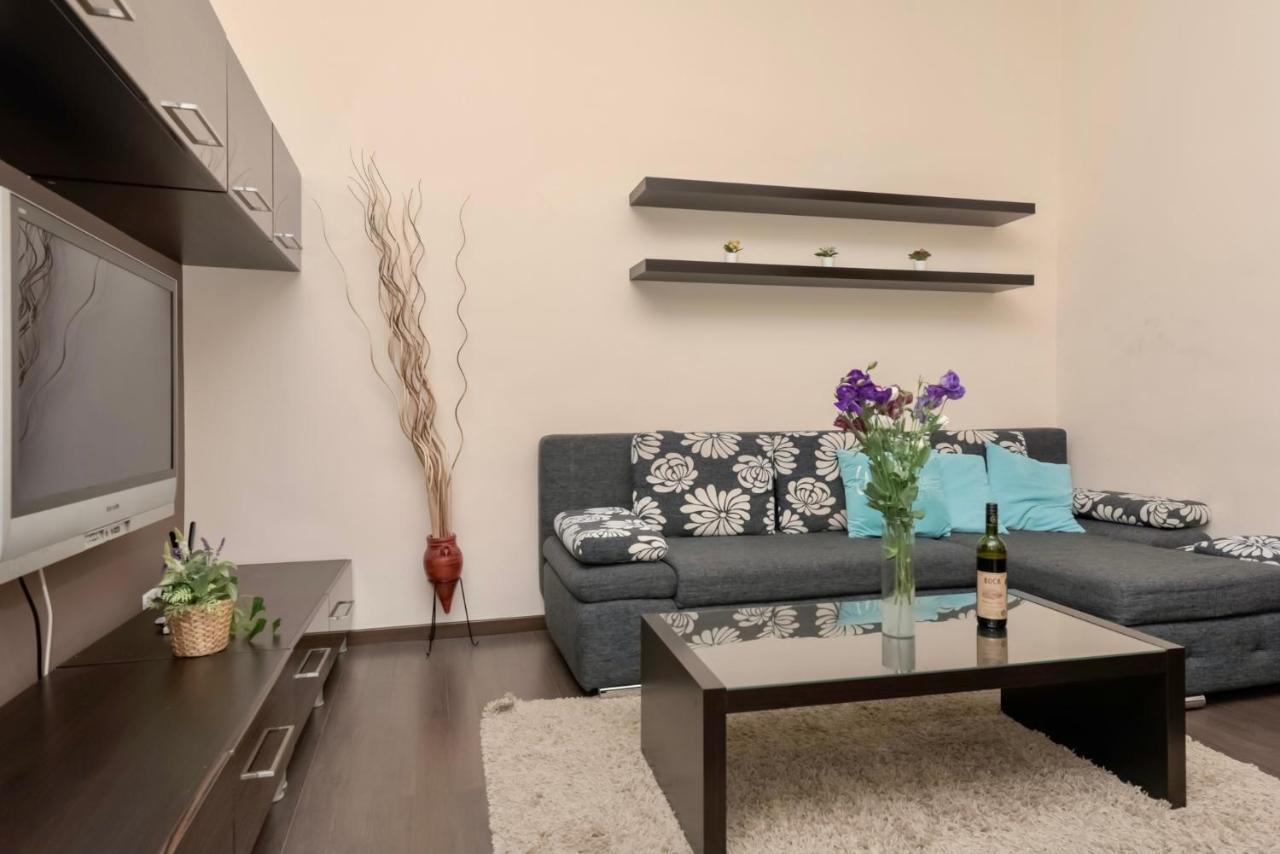 Corvina Apartment Budapest With Free Private Parking Extérieur photo