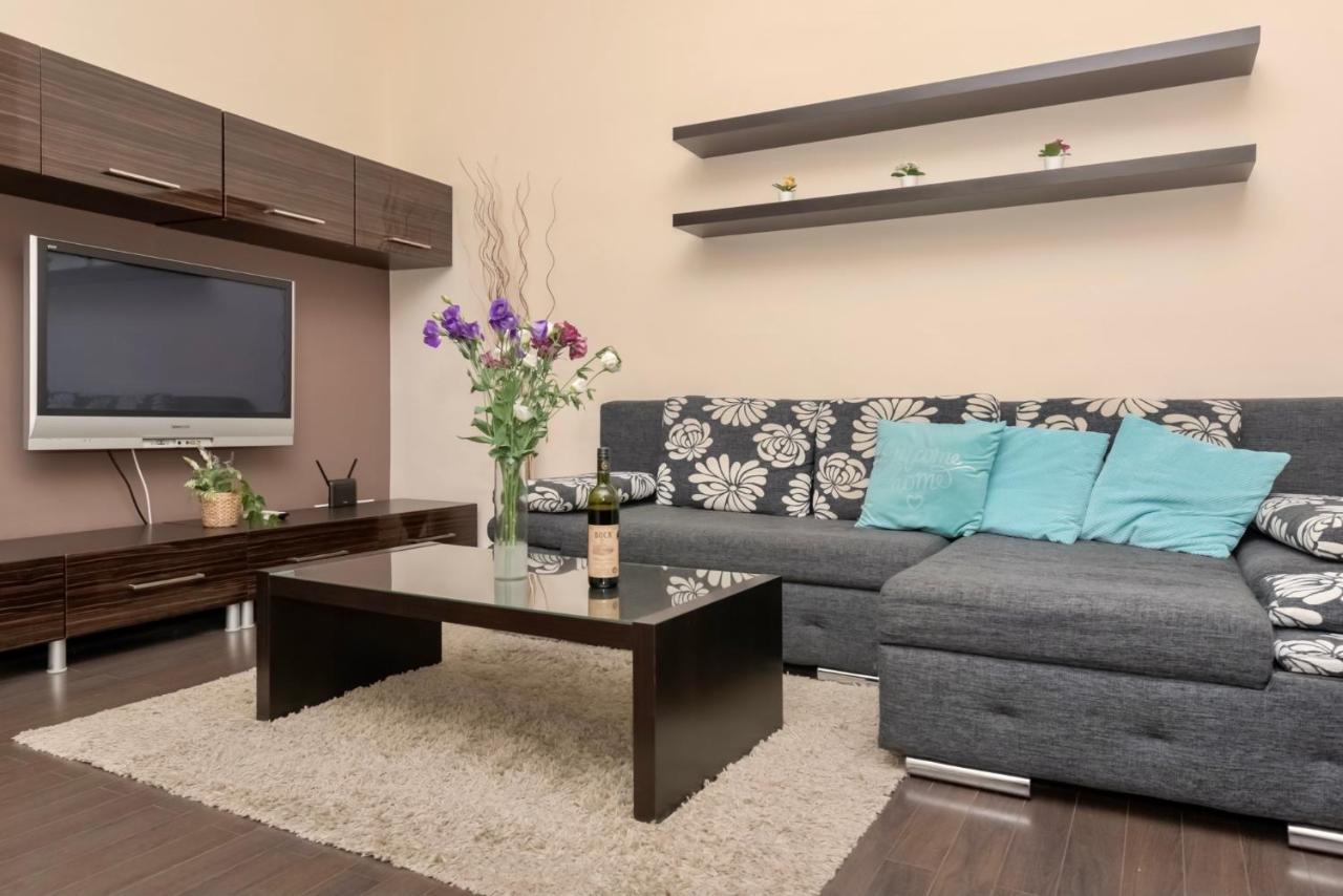 Corvina Apartment Budapest With Free Private Parking Extérieur photo
