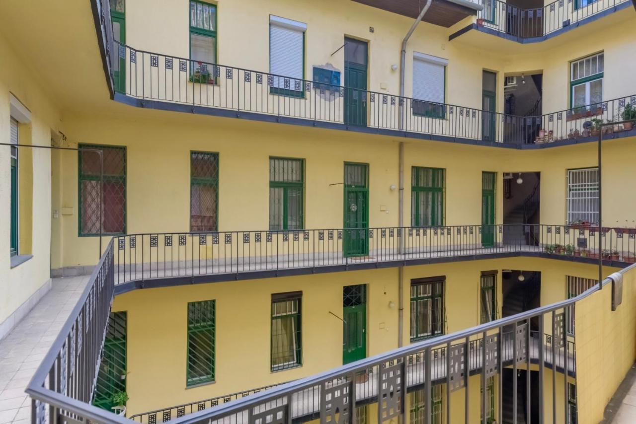 Corvina Apartment Budapest With Free Private Parking Extérieur photo