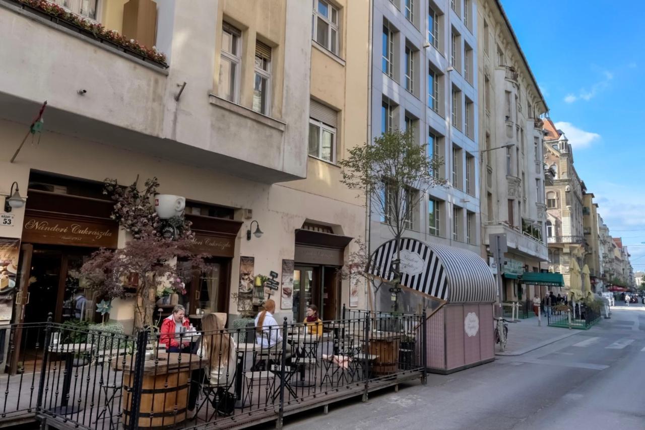 Corvina Apartment Budapest With Free Private Parking Extérieur photo